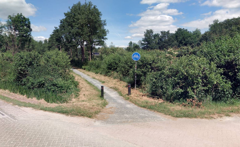 1 Meskampersteeg (ten noorden van huis 47A)